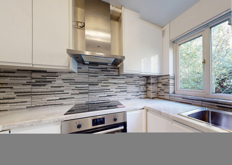 2 bedroom flat in Neasden, NW10