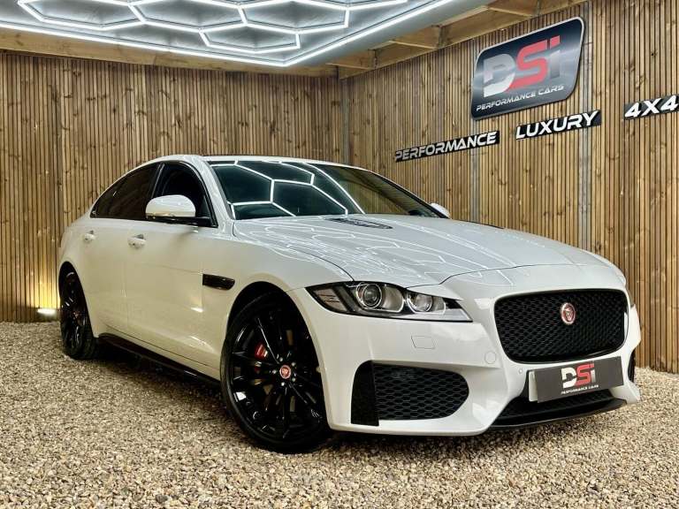 2017 Jaguar XF 3.0 V6 S Saloon 4dr Petrol Auto Euro 6 (s/s) (380 ps) Saloon Petrol Automatic