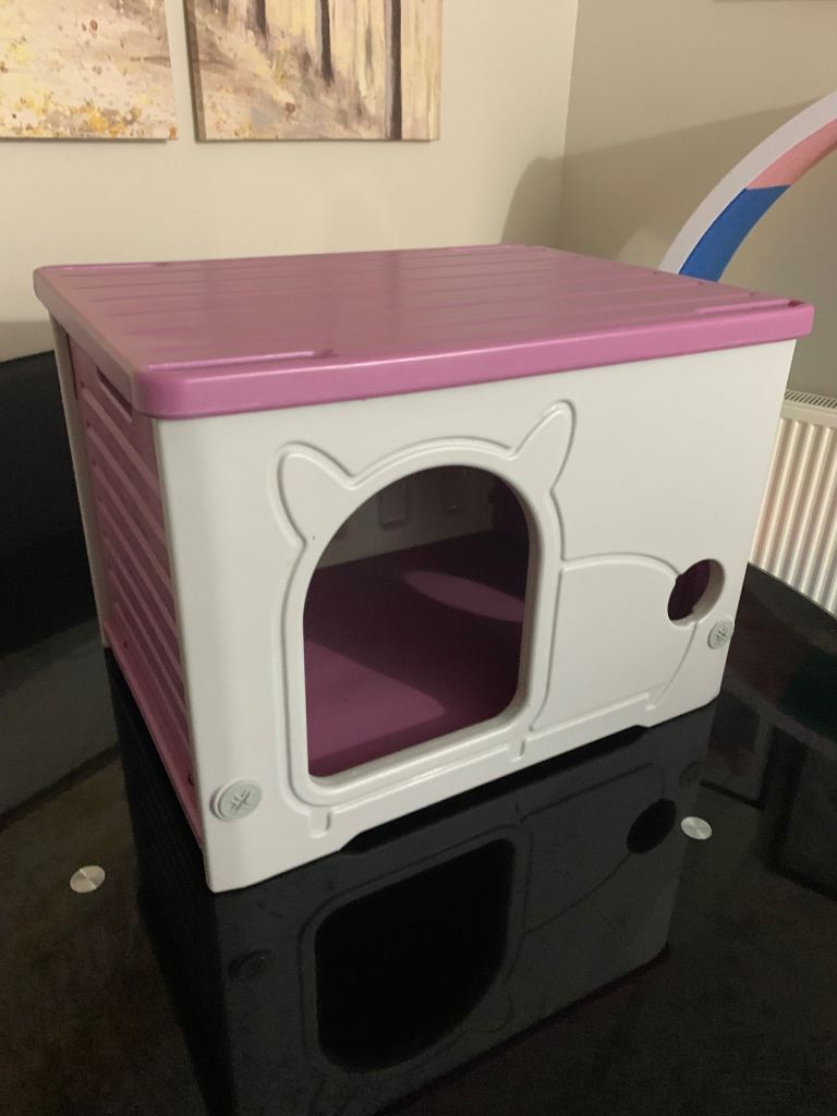 ⭐️Super cute cat/dog/rabbit/piggy houses x 4⭐️ 