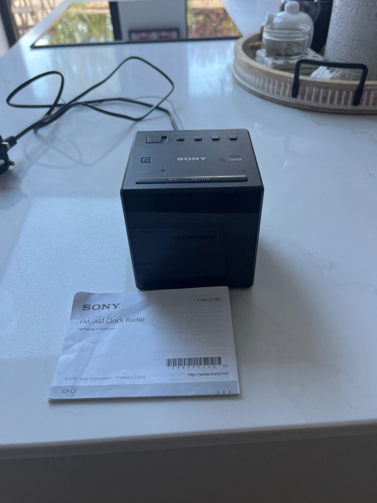 Sony Clock Radio FM/AM 
