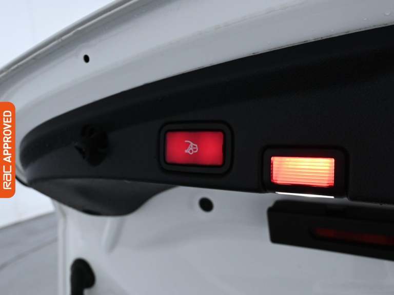 2018 Mercedes-Benz E Class 2.0 E220d AMG Line Cabriolet 2dr Diesel G-Tronic+ Euro 6 (s/s) (194 ps...