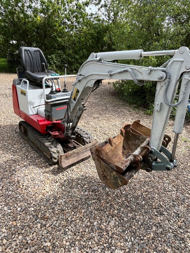 Takeuchi TB007 