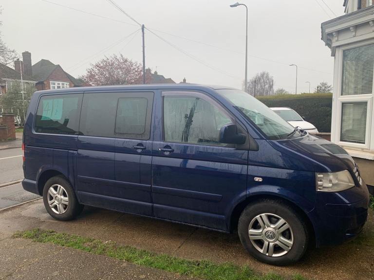 Volkswagen, CARAVELLE, 2010 automatic 