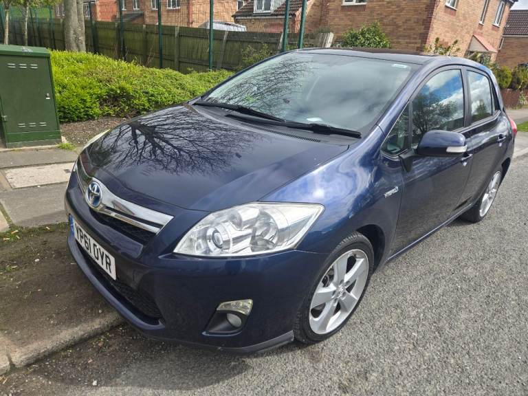 Toyota Auris . Automatic hybrid 