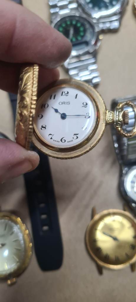 Job lot of vintage wristwatches & pocket watch Mechanical & quarts
