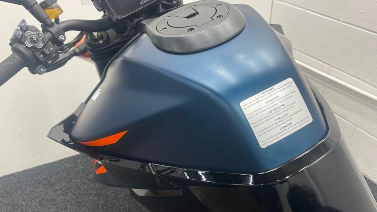 KTM 1290 SUPERDUKE R ** ONE OWNER - TAIL TIDY - JUNE 26 MOT **