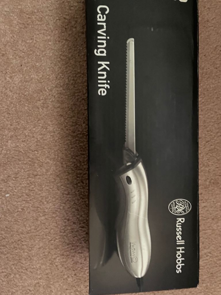 Electric carving knife