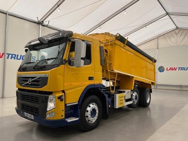 Volvo FM 330 6x2 Day Cab Insulated Tipper