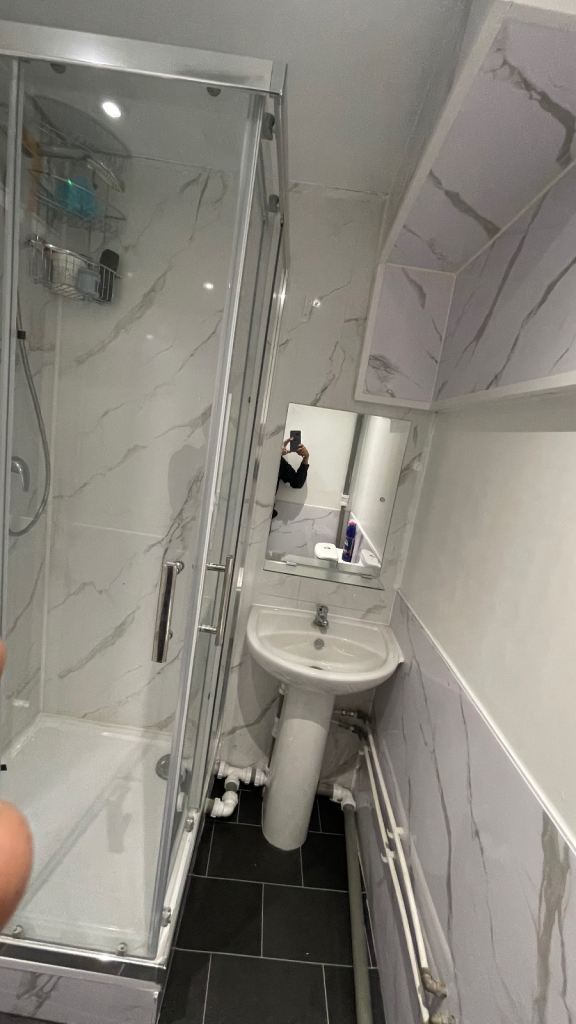 1 bed flat or shared accommodation room flat 