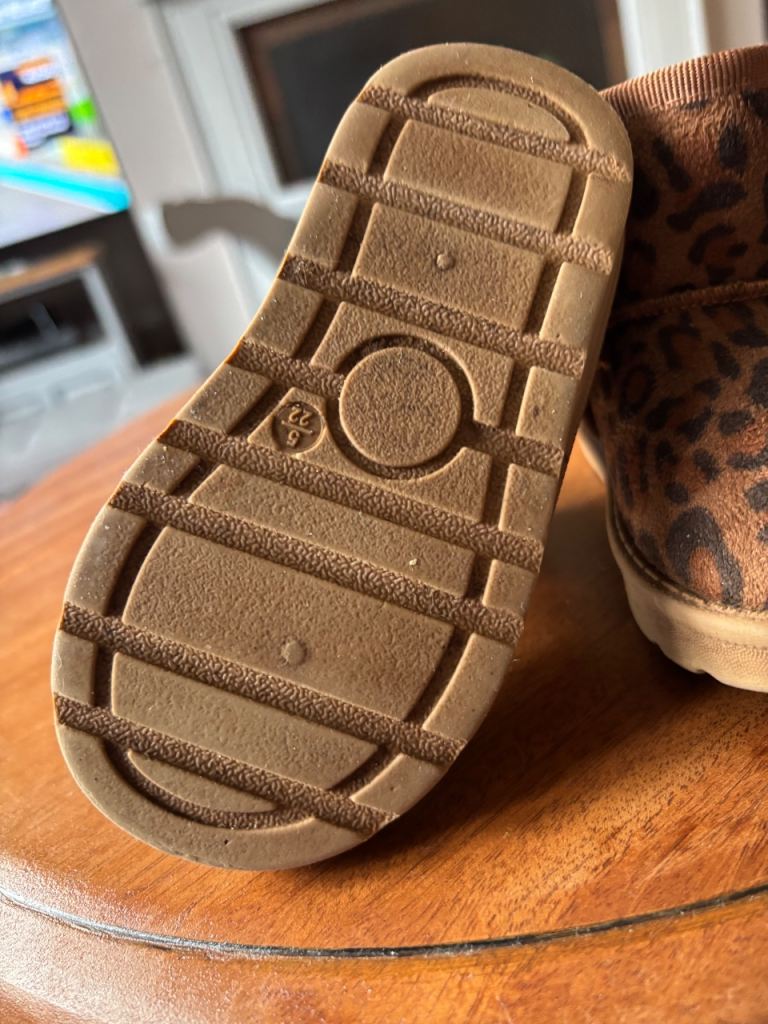 Girls Leopard Skin Ugg Style Boots Size 6