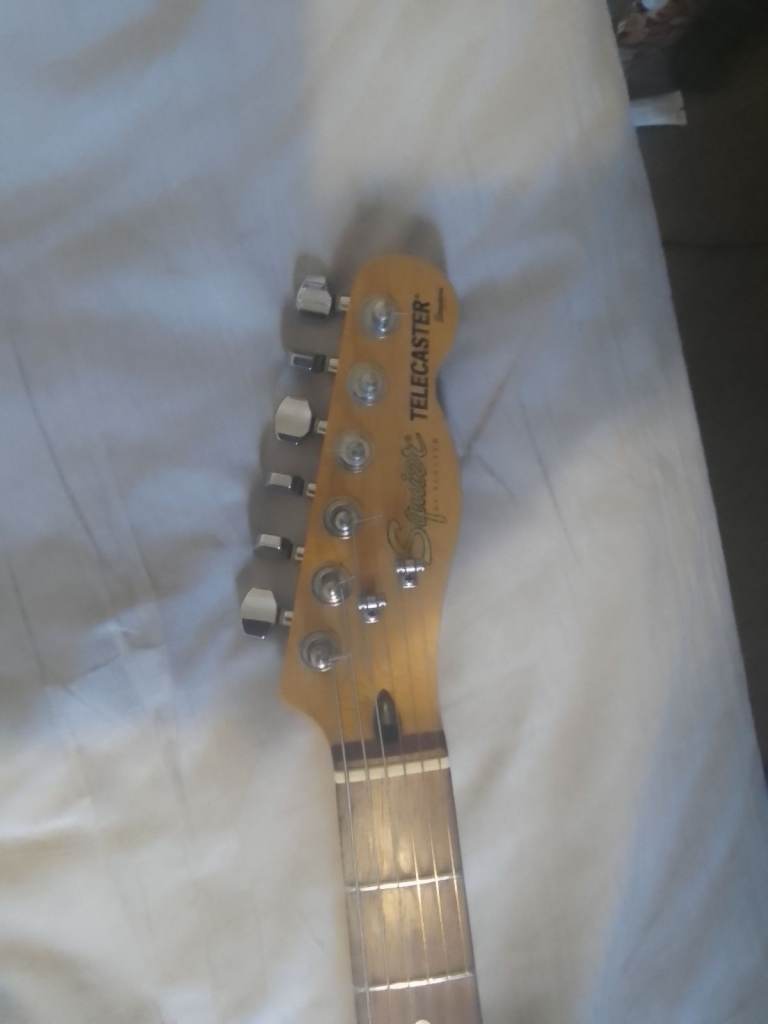 Telecaster Custom by Squire ..(mii)