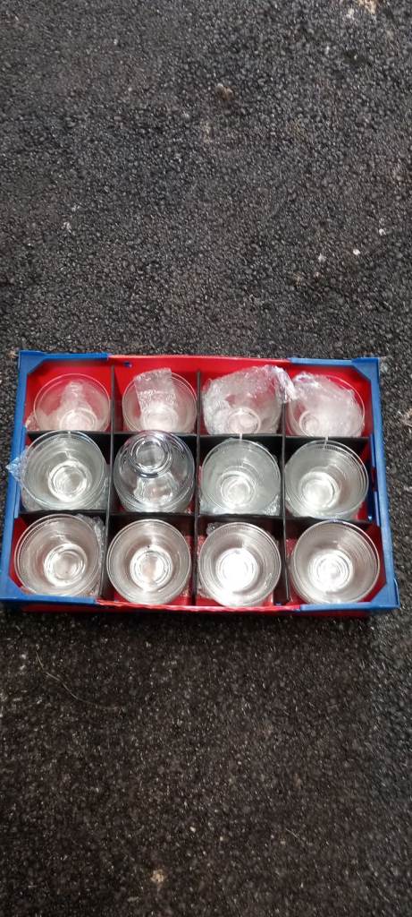 50 glass bowls. Brand new. Event hime catering restaurant 