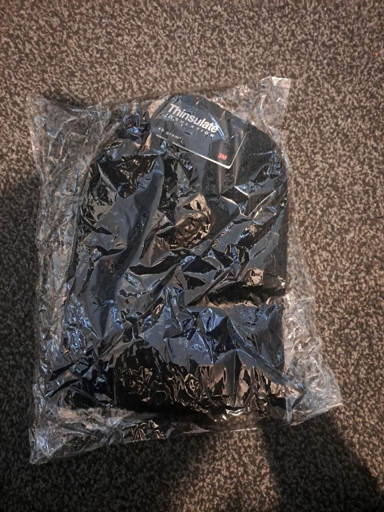 Thinsulate Black Beanie Hat - NEW