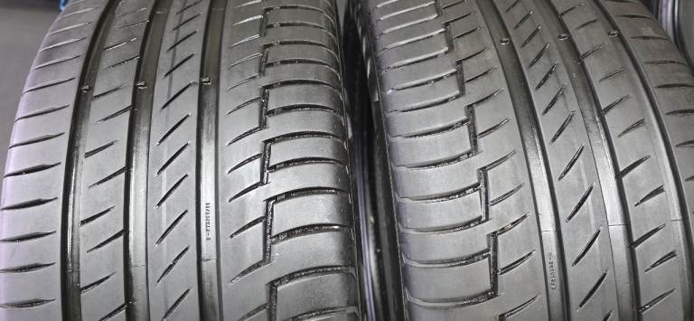 275 40 21   2 x tyres Continental Premium Contact 6