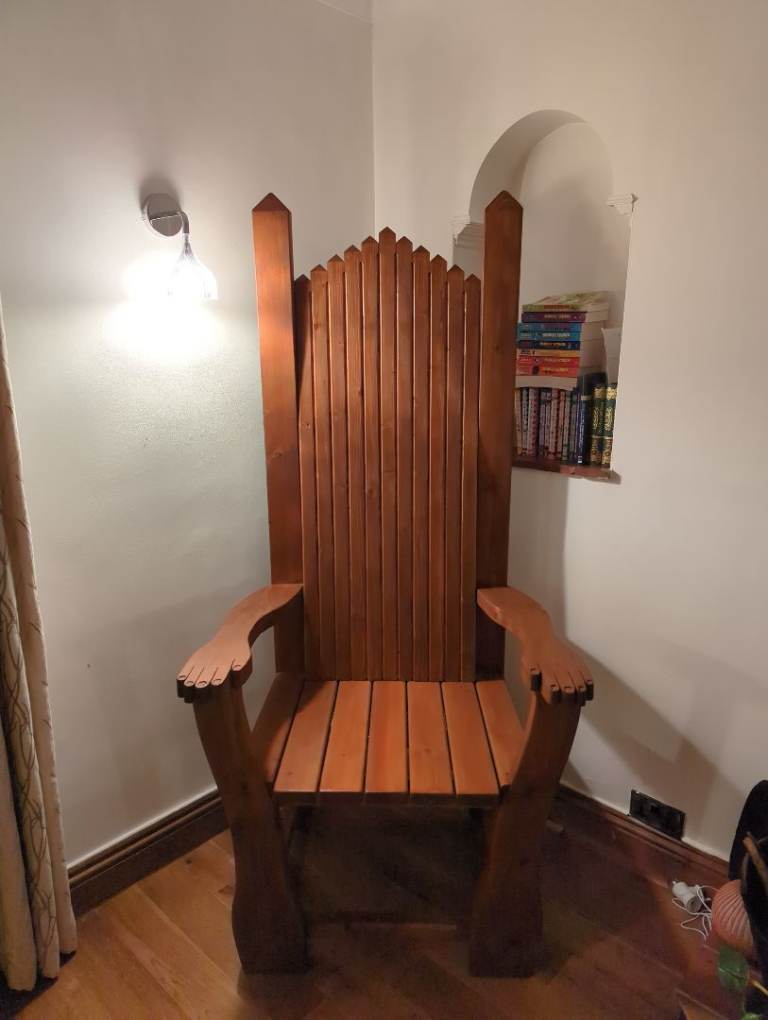 (Handmade) Wooden Medieval Throne Chair