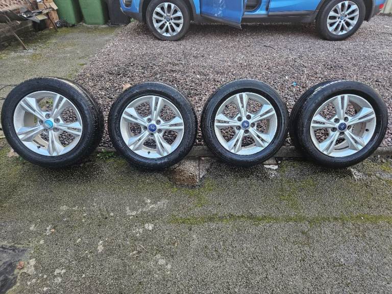 Ford 16in alloy wheels and tyres 5 stud pcd108 fitment set of 4 in silver 