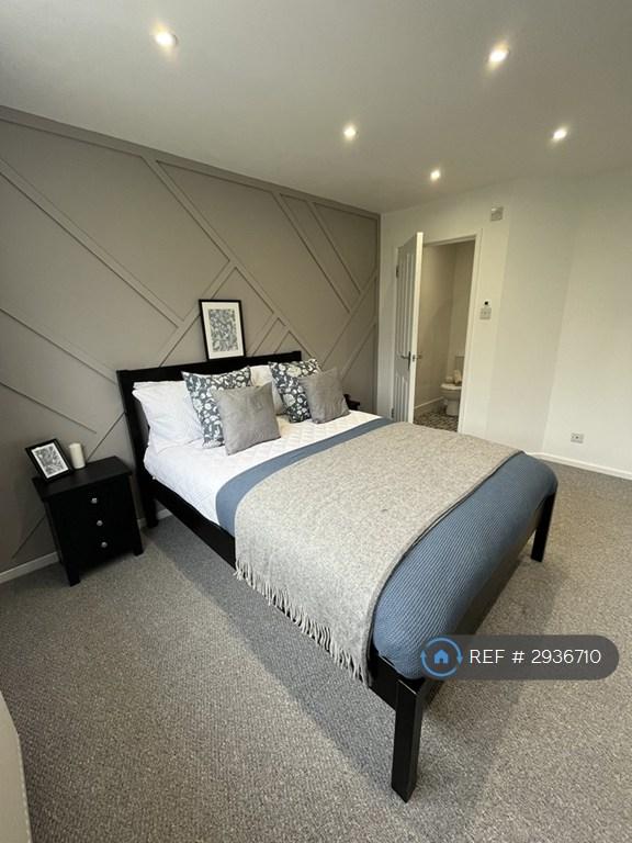 1 bedroom in Waterside, Peartree Bridge, Milton Keynes, MK6 (#2936710)