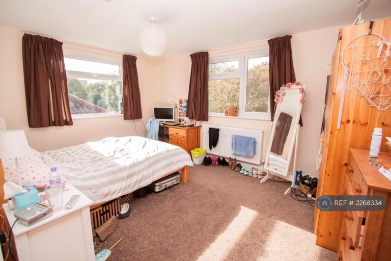 7 bedroom house in Burlington Road, Southampton, SO15 (7 bed) (#2268334)