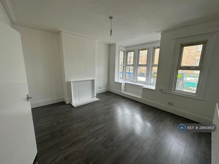 3 bedroom flat in Lower Addiscombe Road, Croydon, CR0 (3 bed) (#2860867)