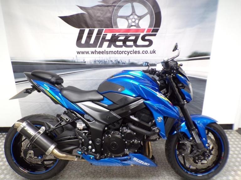 2019 SUZUKI GSX-S750 WITH A HOST OF EXTRAS FITTED