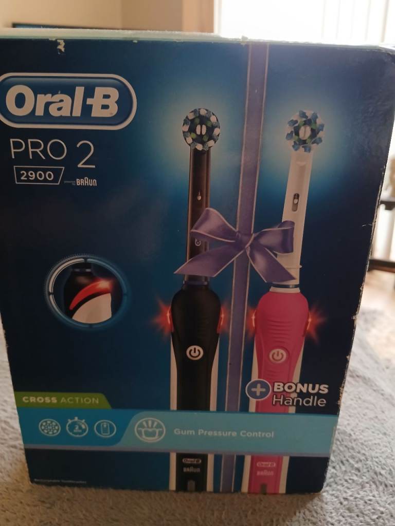 Oral B electric toothbrush