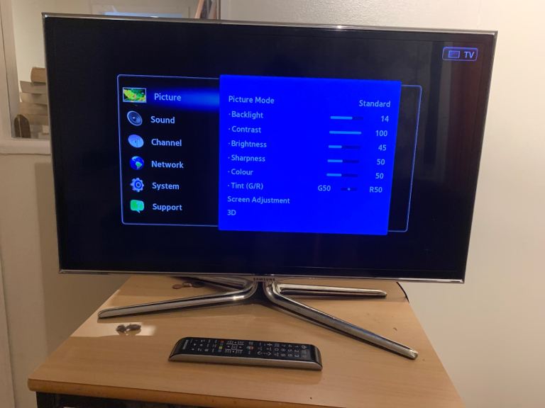 32” Samsung Smart TV