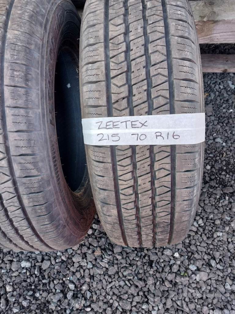 215 70 R16 Zeetex - set of 2 part worn tyres 