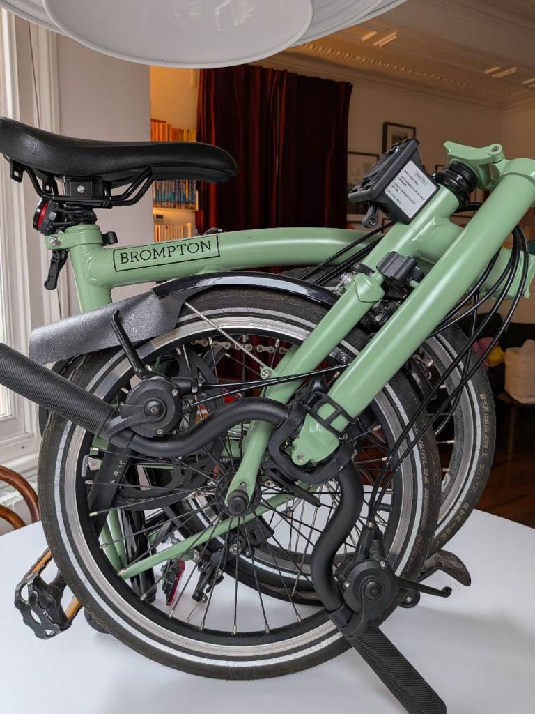 Brompton C line in Matcha Green - Good as new