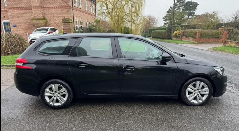 2016 PEUGEOT 308 1.6 HDi ACTIVE ESTATE LONG MOT GREAT S/HISTORY 9 STAMPS! LOVELY