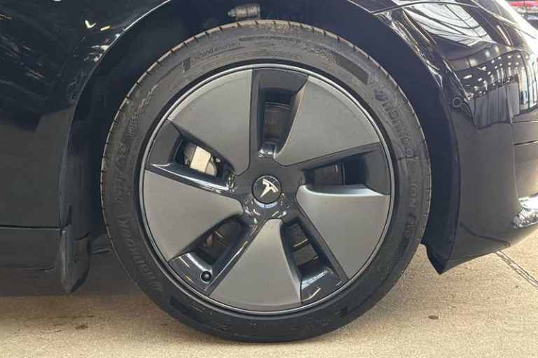 2022 Tesla Model 3 Standard Range Plus Saloon 4dr Electric Auto RWD (241 bhp) Saloon Electric Aut...