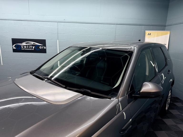 2017 Land Rover Discovery Sport 2.0 TD4 SE Tech 4WD Euro 6 (s/s) 5dr ESTATE Diesel Manual