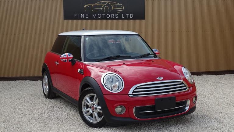 MINI HATCH 1.6 Cooper Red Auto Petrol 2013