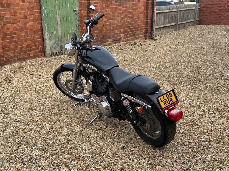 2007 Harley-Davidson Sportster XL 1200 C Custom Sport. 