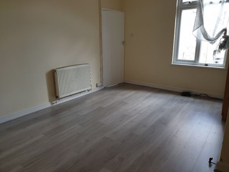 Salon / Barber / Beauty Room to Rent Above Shop – Coventry BILLS INCLUDED