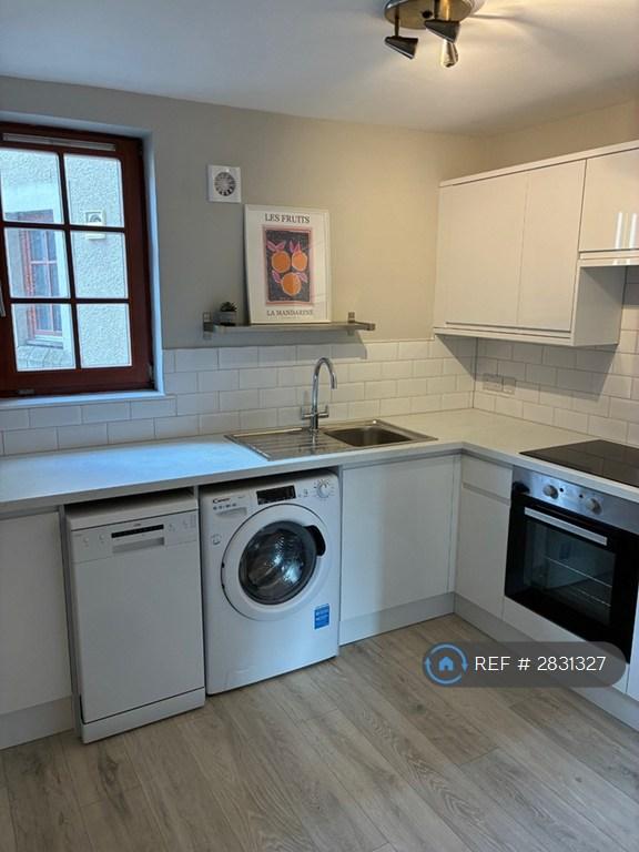 2 bedroom flat in East Cromwell St, Edinburgh, EH6 (2 bed) (#2831327)