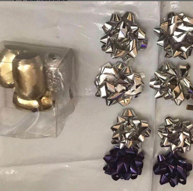 Gift wrapping accessories