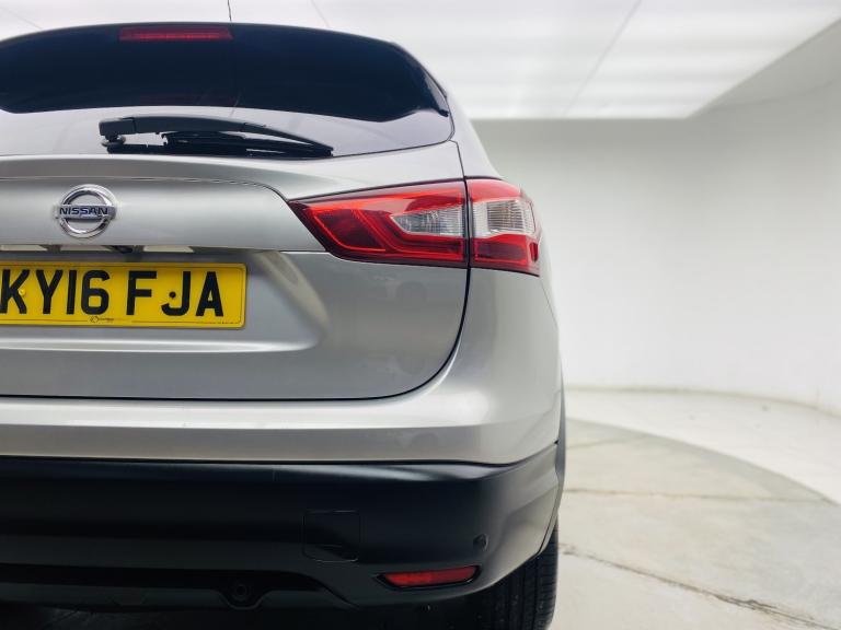 NISSAN QASHQAI 1.6 dCi Tekna 2016