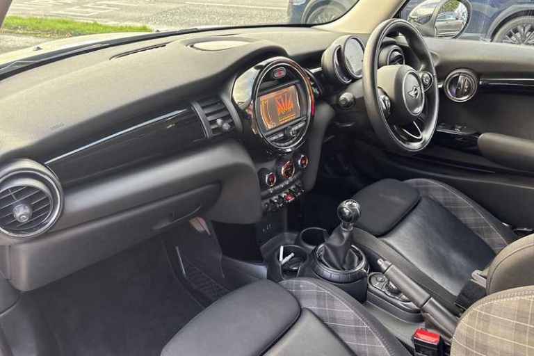 2017 MINI Hatch 2.0 Cooper S Hatchback 3dr Petrol Manual Euro 6 (s/s) (192 ps) Hatchback Petrol M...