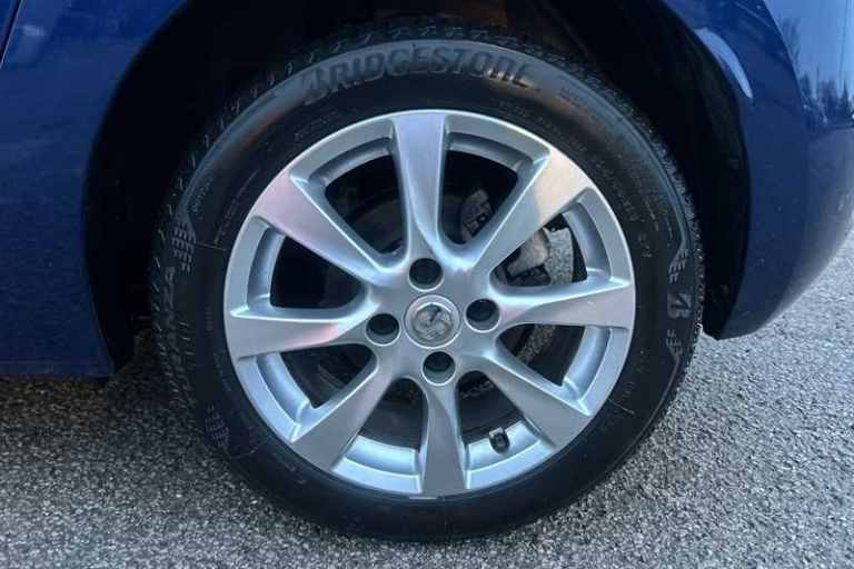 2021 Vauxhall Corsa 1.2 Turbo SE 5dr HATCHBACK PETROL Manual