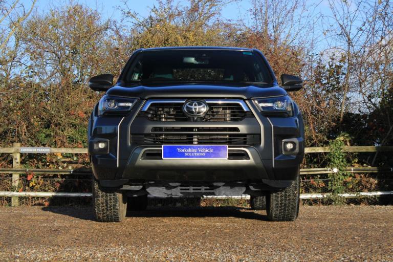 2022 Toyota Hilux Invincible X D/Cab Pick Up 2.8 D-4D Auto PICK UP DIESEL Automatic