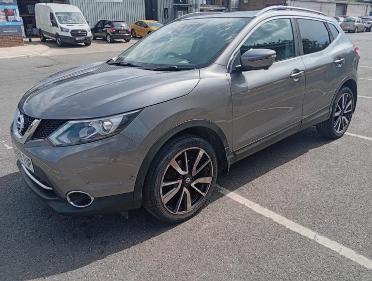 2016 Nissan Qashqai 1.2 DiG-T Tekna [Non-Panoramic] 5dr HATCHBACK Petrol Manual