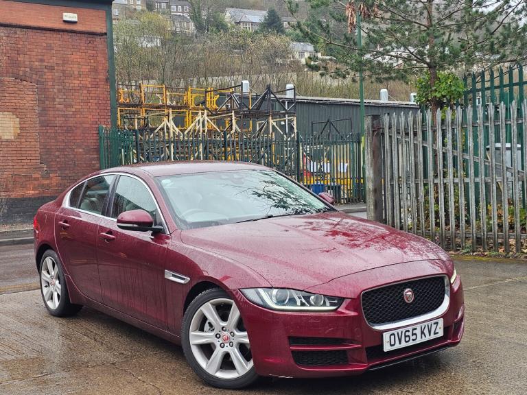 2015 Jaguar XE 2.0d Portfolio Saloon 4dr Diesel Auto Euro 6 (s/s) (180 ps)