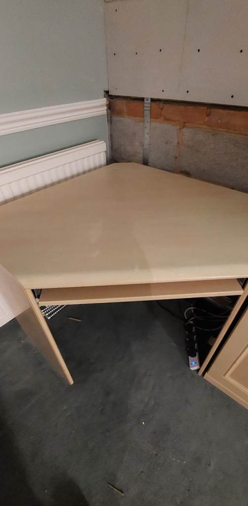 Office corner desk