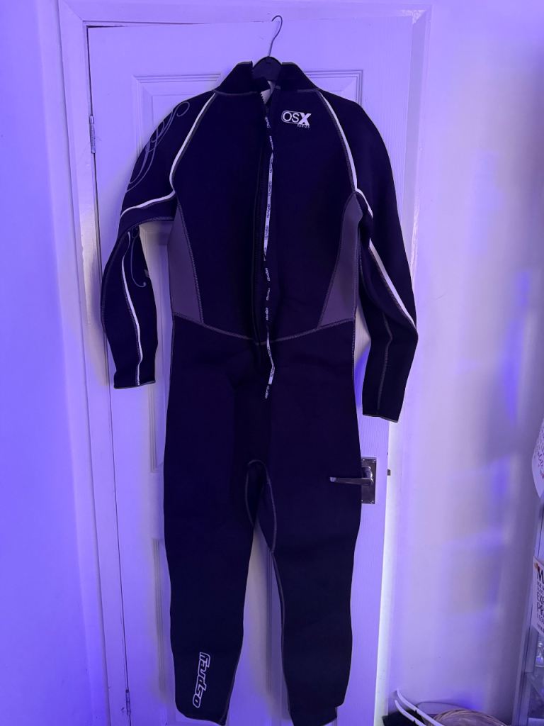 Osprey wet suits men’s woman’s and kids 