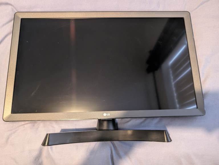LG SMART 23.5 inch TV & MONITOR 