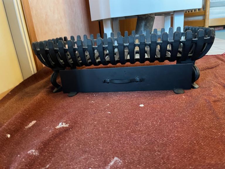Black Cast Iron Fire Grate – Good Condition