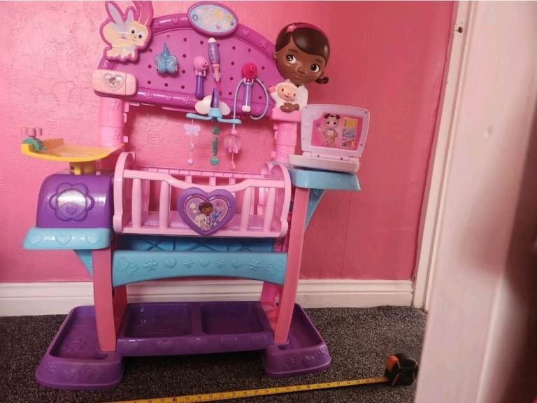 Doc McStuffins medical centre 