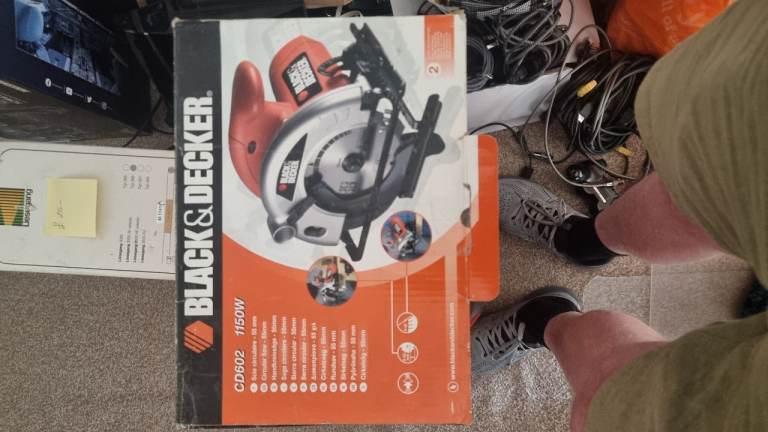 Black and decker saw