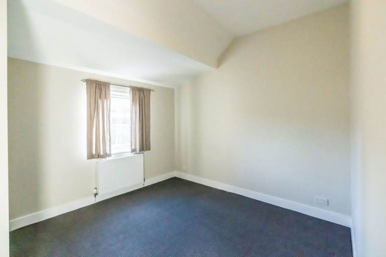 Delightful, 2 bedroom, main door cottage in Carberry, East Lothian – available NOW