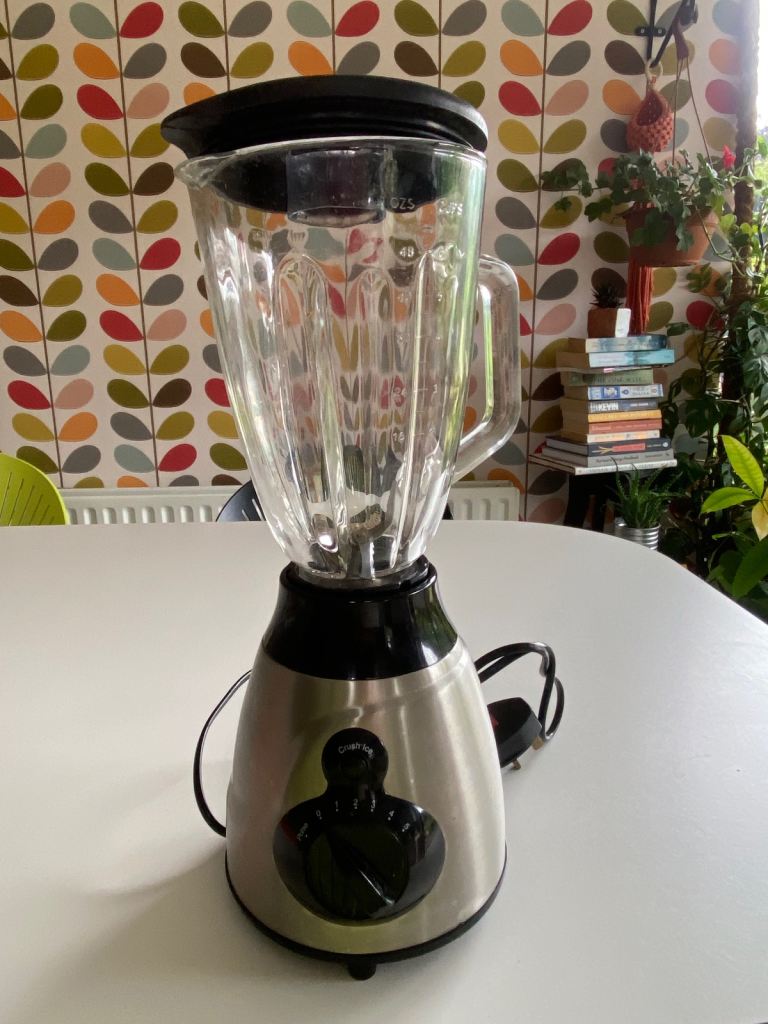 Liquidiser/jug blender 1.5L £15 O.N.O
